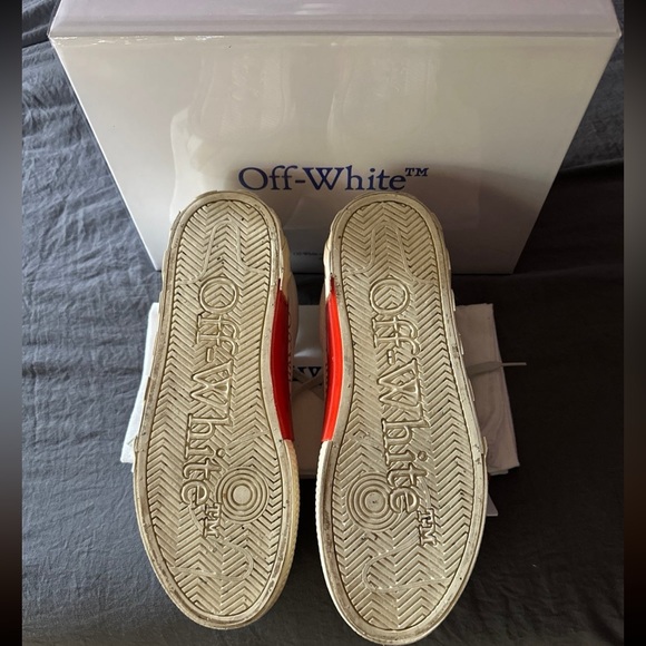Off White Shoes - Picture 4 of 7